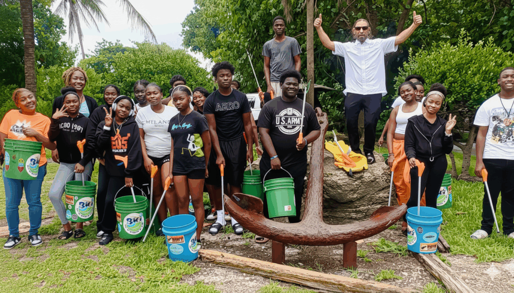 EJS Project Volunteers with Beach Keepers Inc.